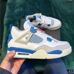 Jordan 4 military blue